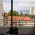 Lake View Apartment! 200M2