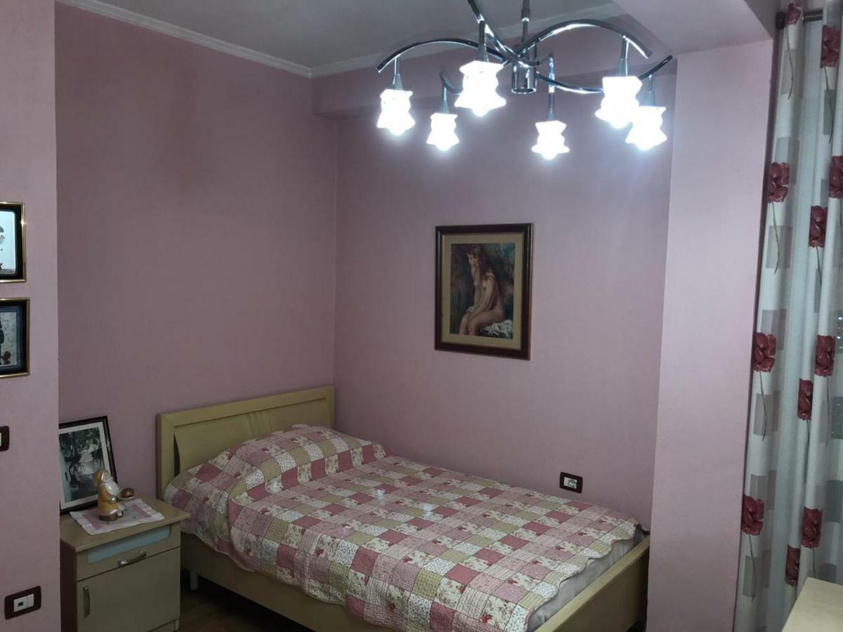 View Apartment! 200m2 * Pogradec